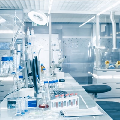 Promisecare Medical Group - A state-of-the-art laboratory offering a wide range of equipment for comprehensive pathology services.
